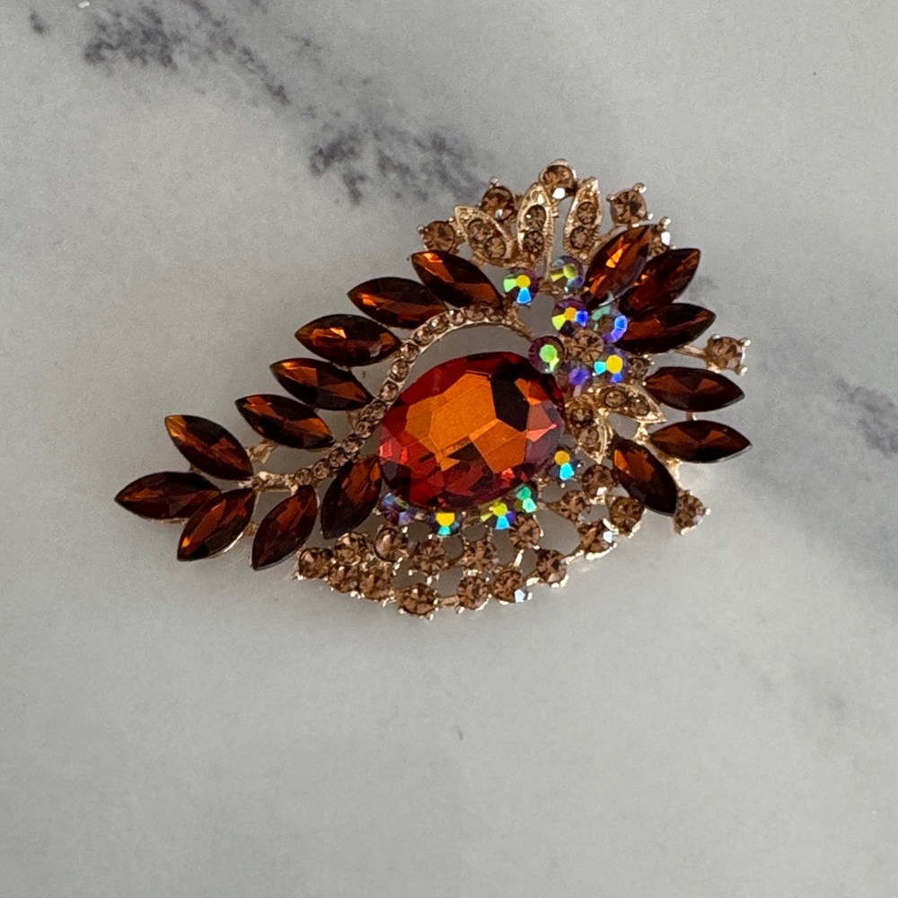Elegant Gold and Orange Crystal Pin Brooch